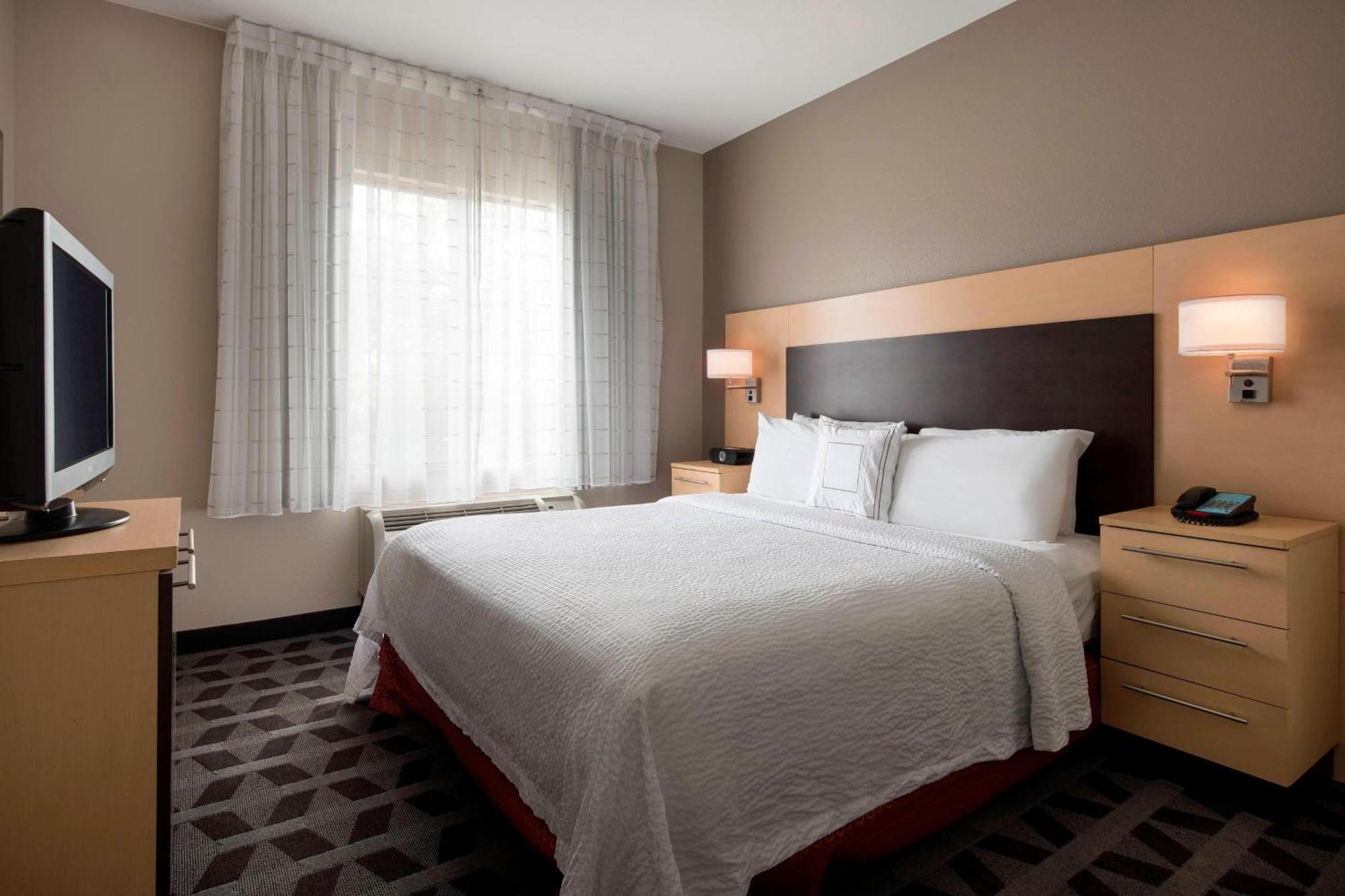 Towneplace Suites By Marriott San Diego Carlsbad / Vista Buitenkant foto