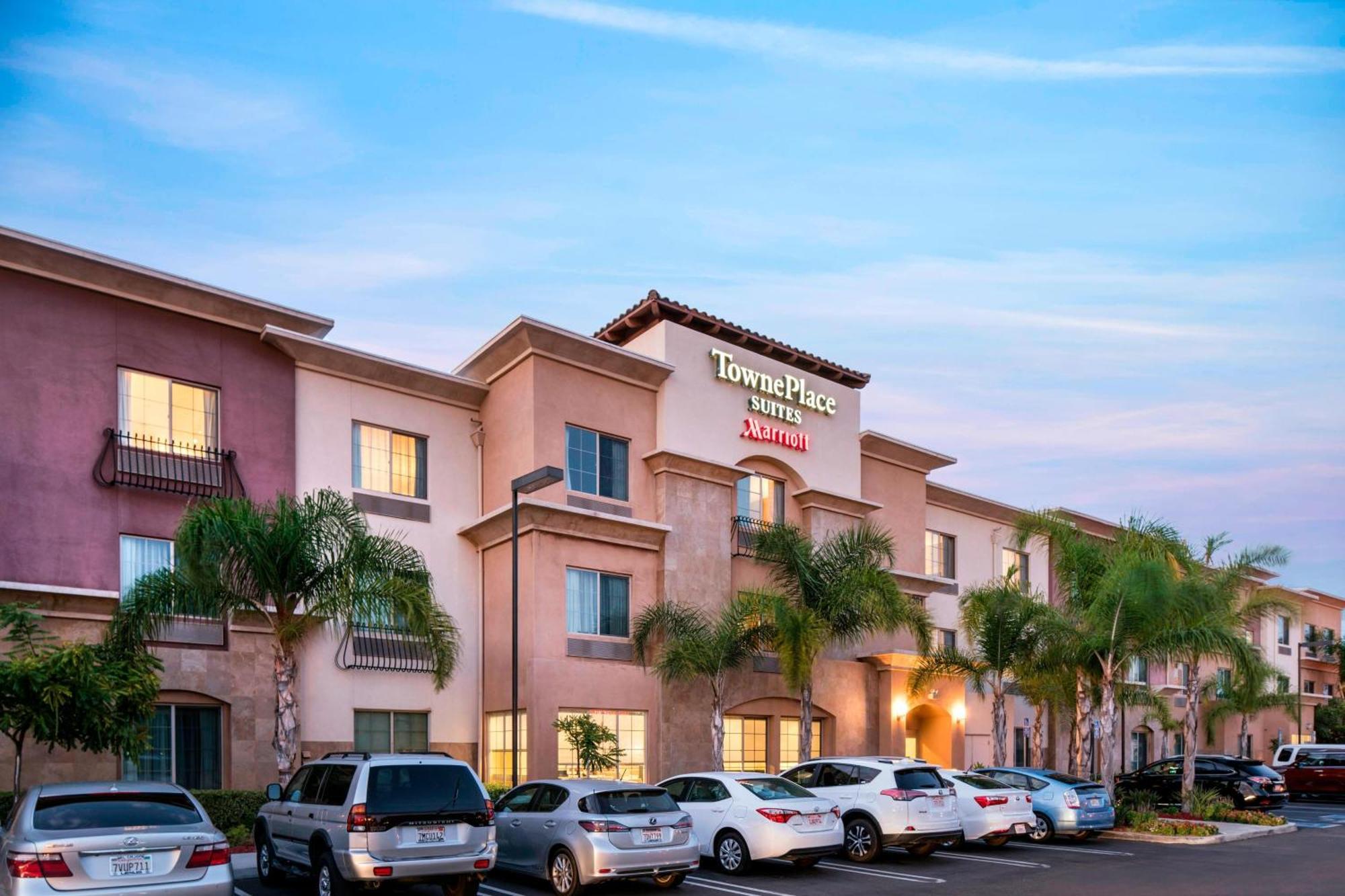 Towneplace Suites By Marriott San Diego Carlsbad / Vista Buitenkant foto